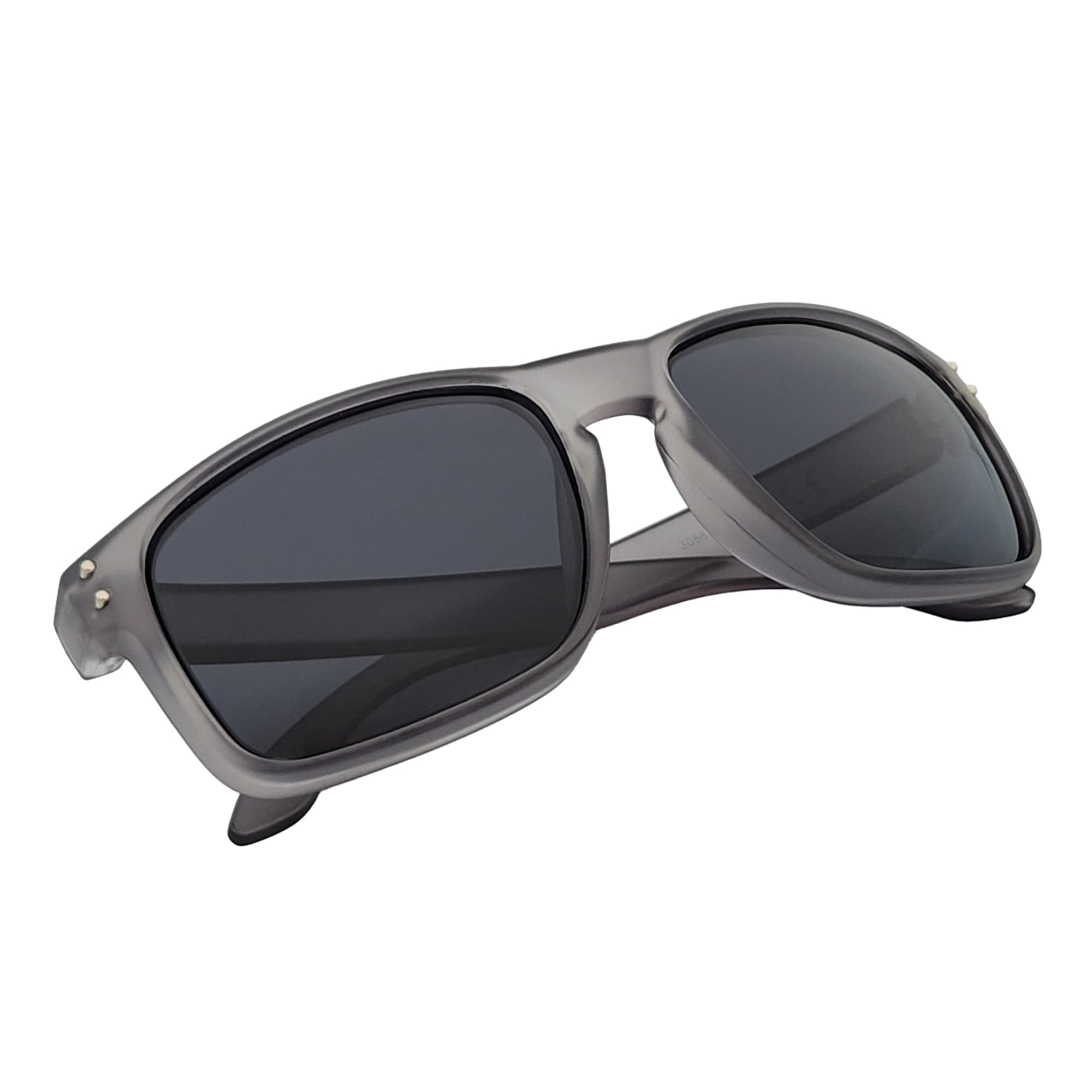 HALLBROOK - Polarized Modern Sports Horn Sunglasses Frost Gray Smoke Tint