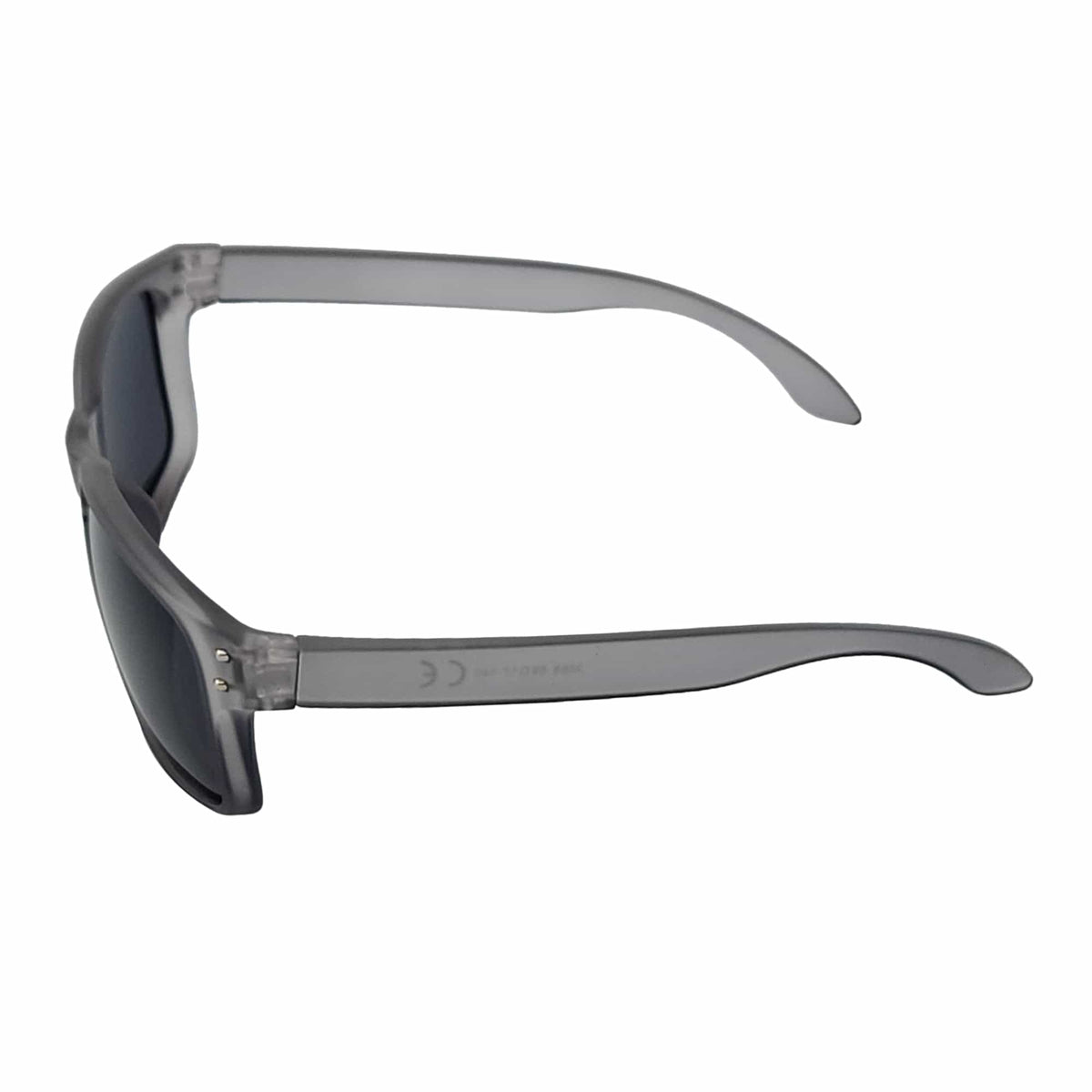 HALLBROOK - Polarized Modern Sports Horn Sunglasses Frost Gray Smoke Tint